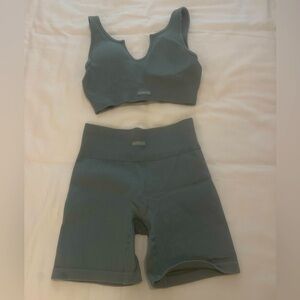Blue/Green workout set
